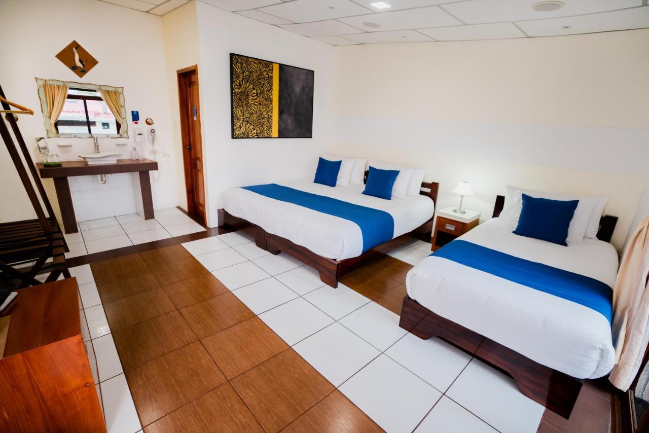 Hotel Palace Galapagos Puerto Ayora  Esterno foto